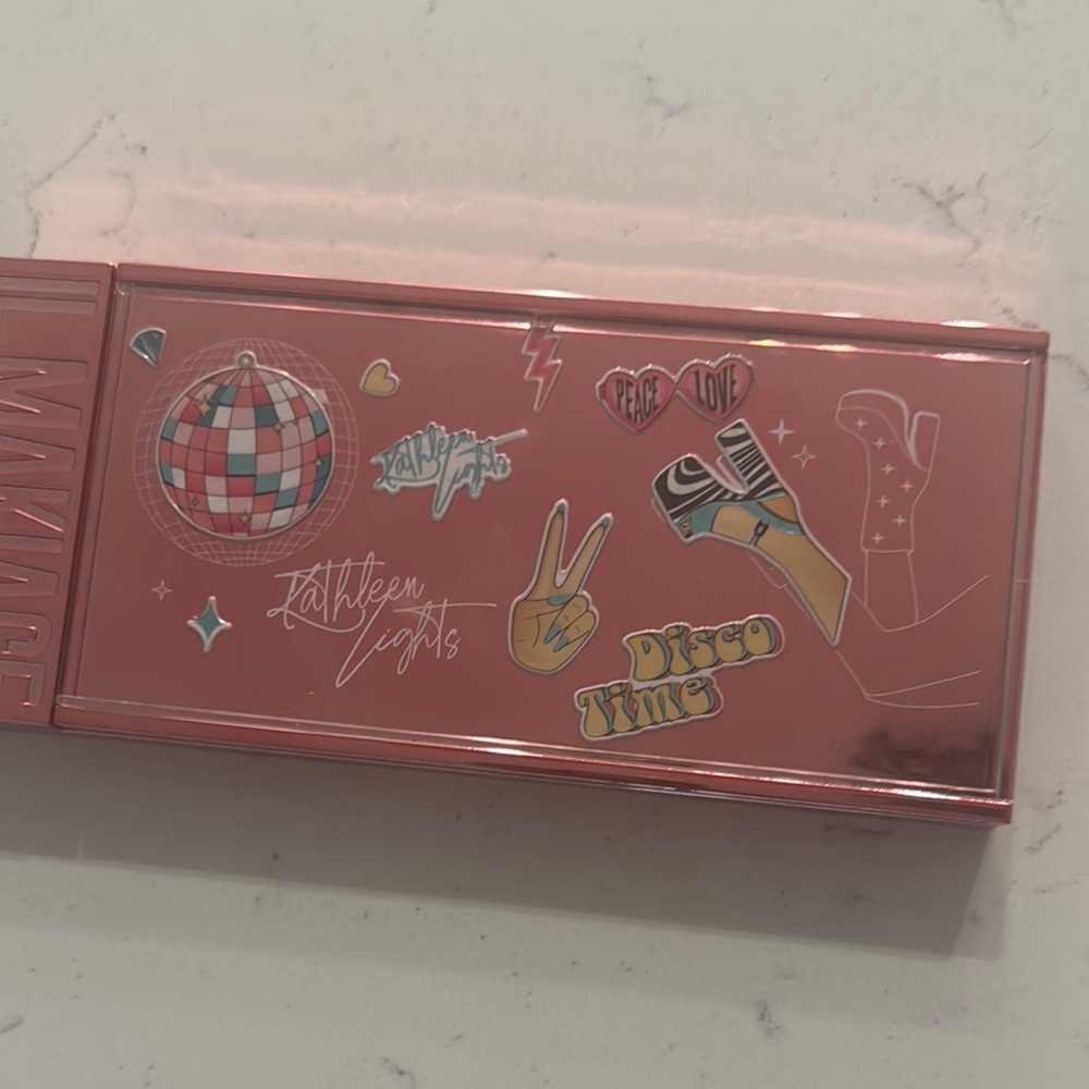 Il Makiage x Kathleen Lights “Disco Fox” Palette – NIB Limited Edition